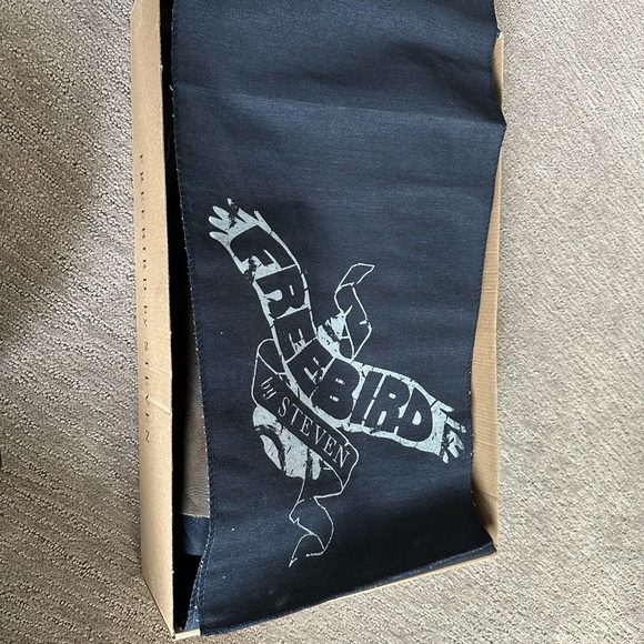 Freebird Timber, size 6. - Picture 4 of 8